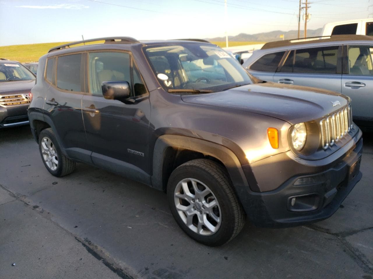 2018 Jeep Renegade Latitude 4X4 - foto 4