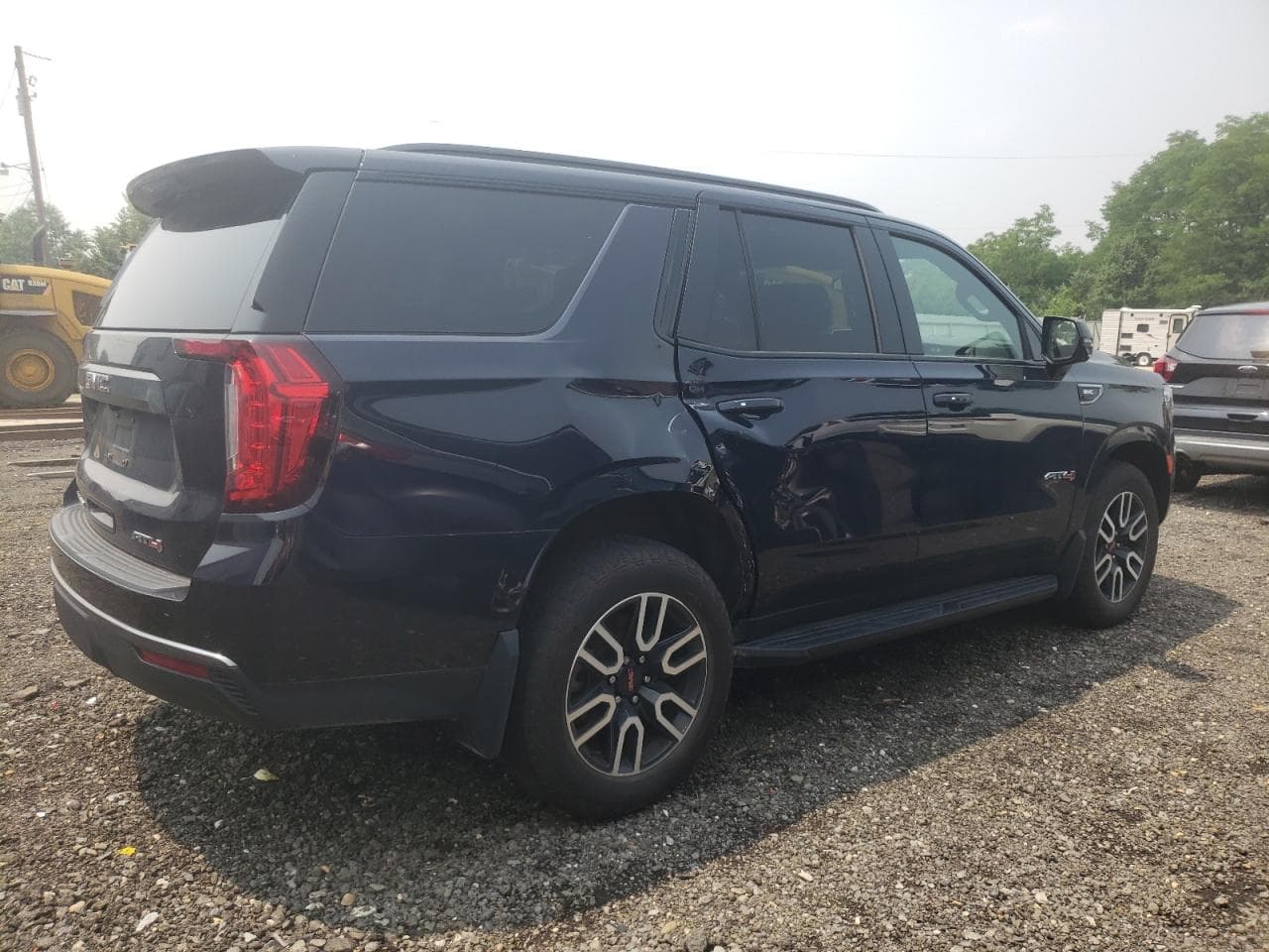 2021 GMC Yukon At4 - foto 3