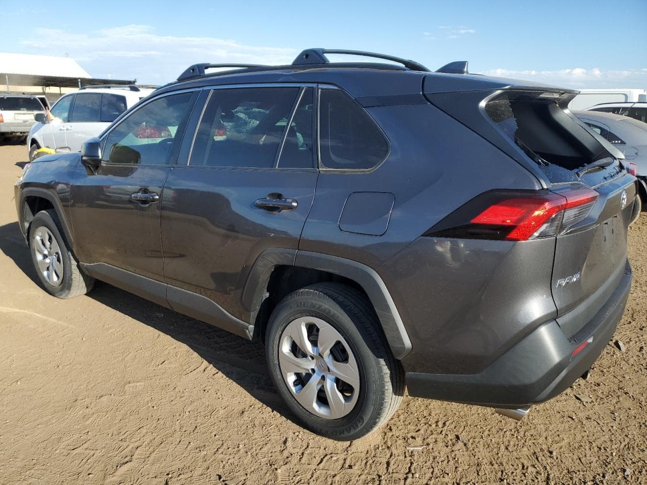 2019 Toyota Rav4 Le - foto 2