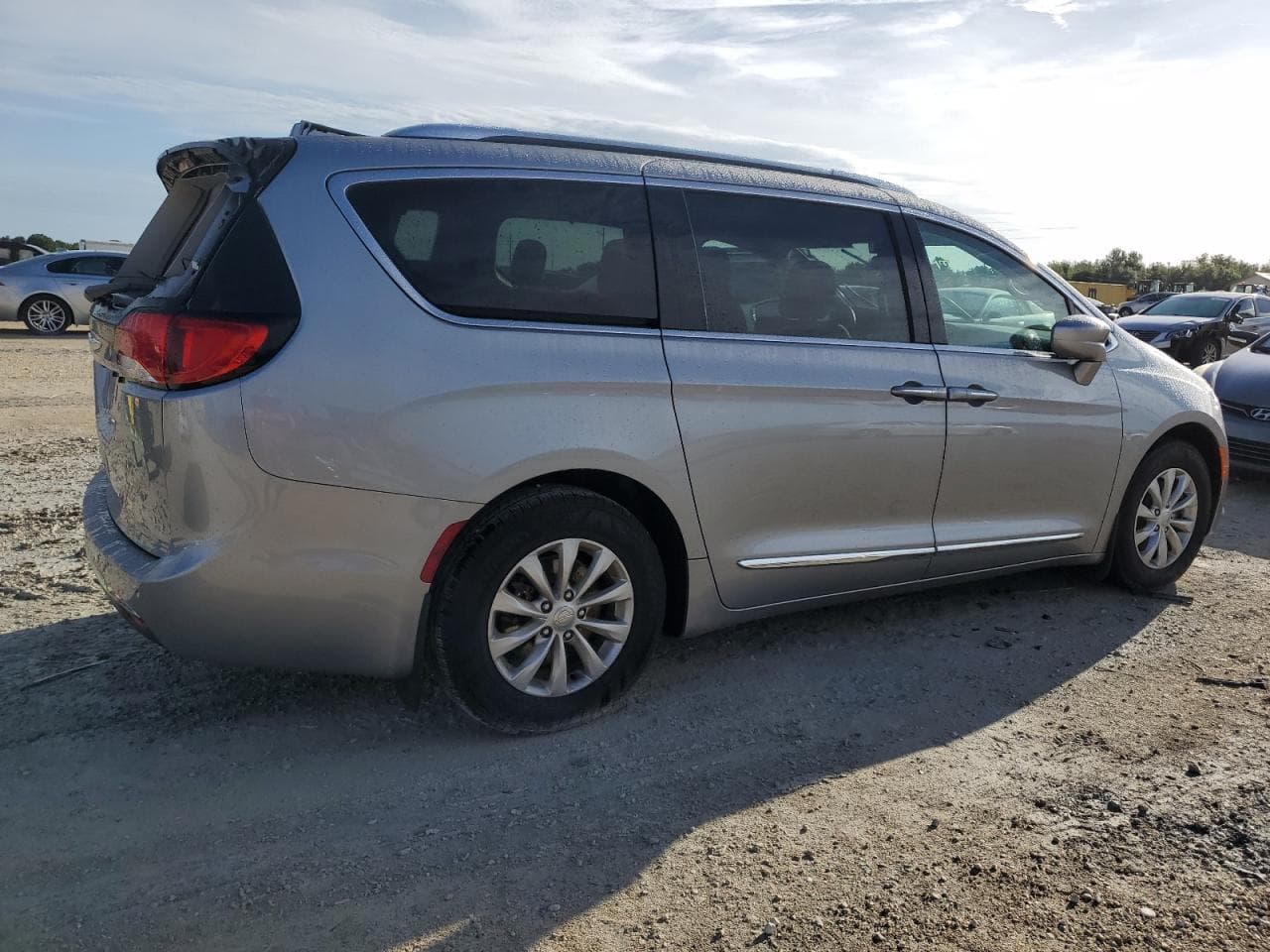 2019 Chrysler Pacifica Touring L - foto 3