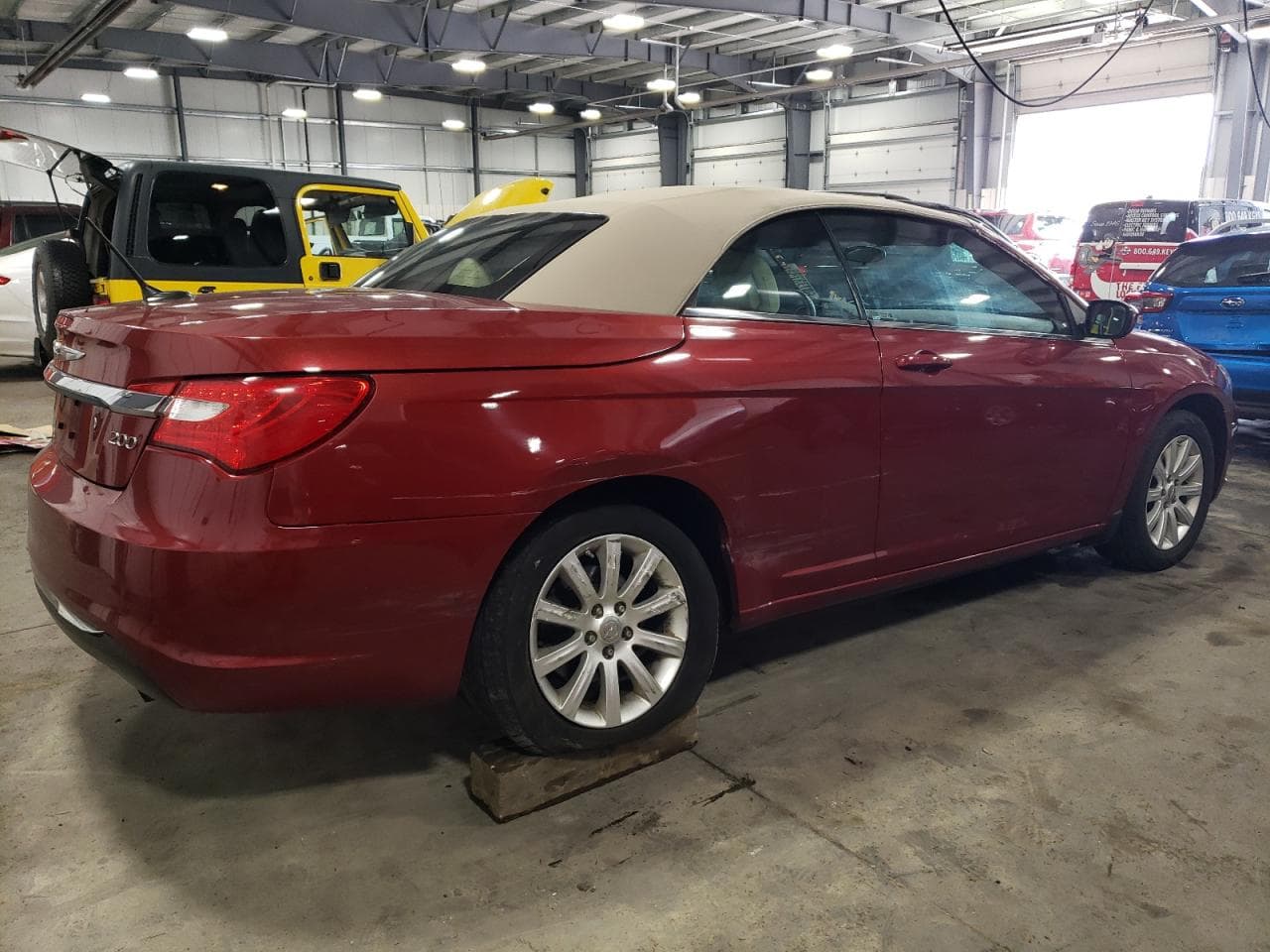 2012 Chrysler 200 Touring - foto 3