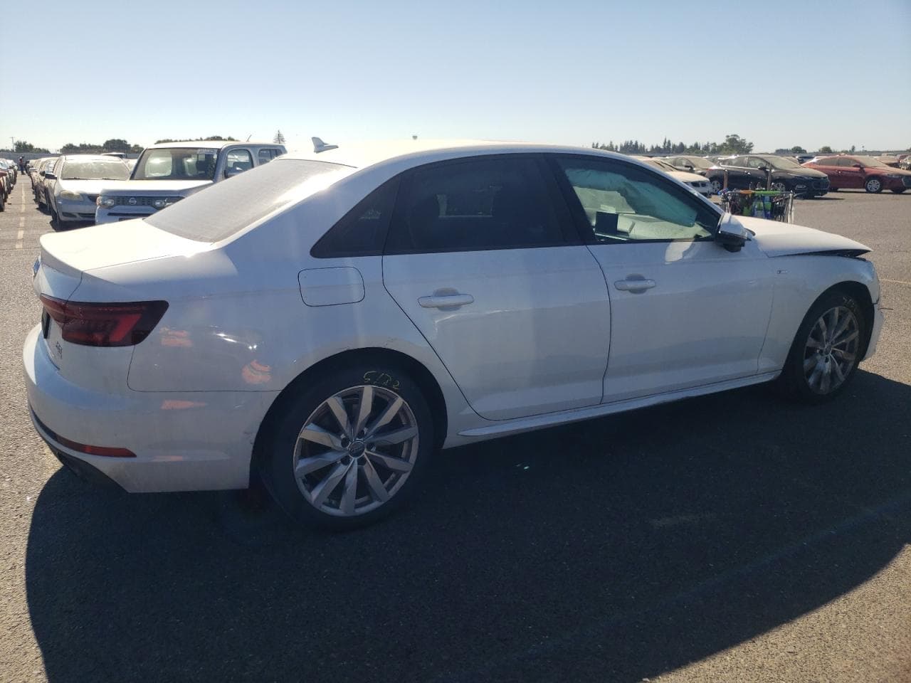 2018 Audi A4 Premium - foto 3