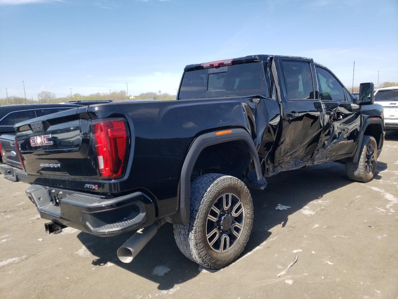 2020 GMC Sierra K2500 At4 - foto 3
