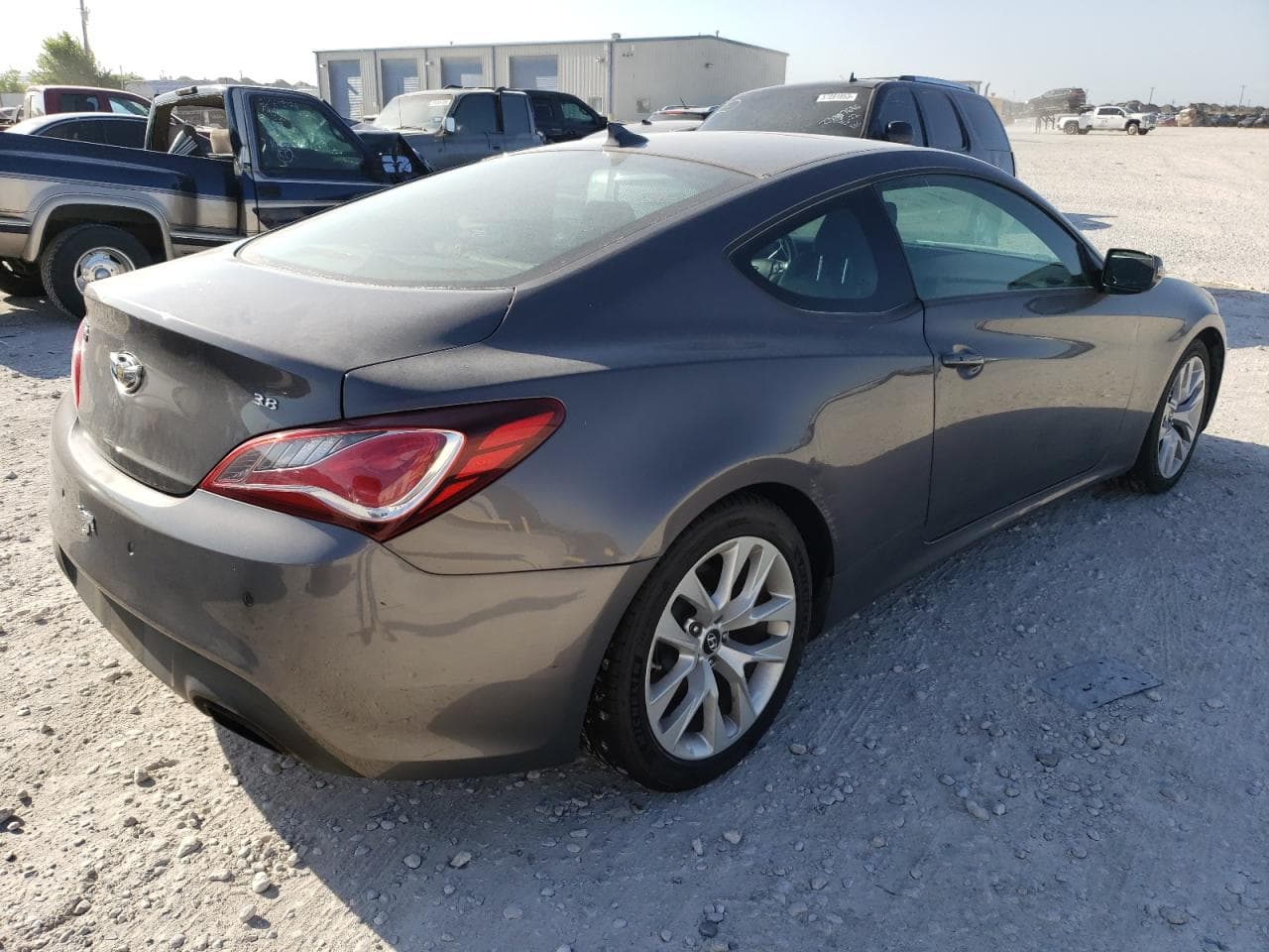 2013 Hyundai Genesis Coupe 3.8 Grand Touring - foto 3
