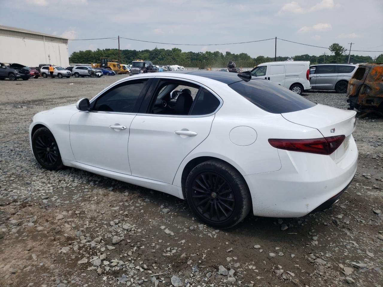 2021 Alfa Romeo Giulia - foto 3