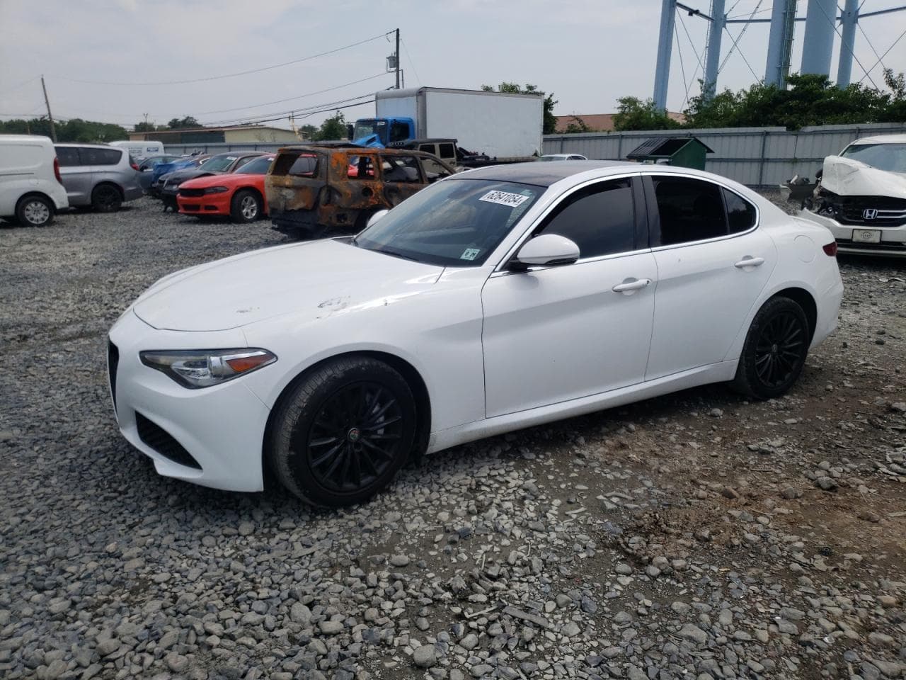 2021 Alfa Romeo Giulia - foto 2