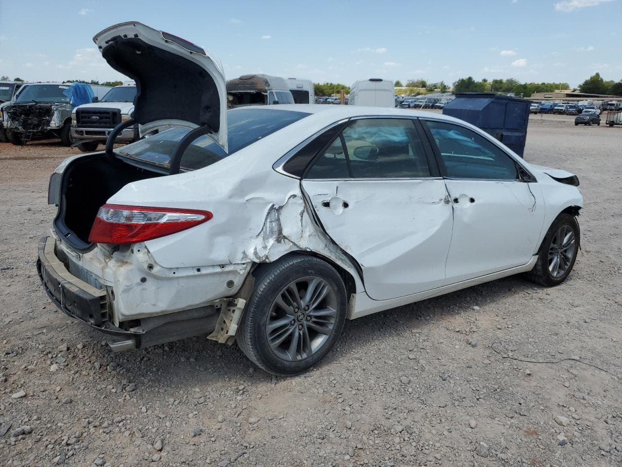 2016 Toyota Camry Le - foto 3