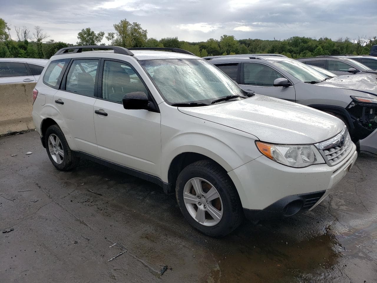2013 Subaru Forester 2.5X - foto 4