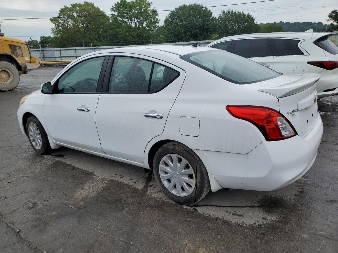 2013 Nissan Versa S - foto 2