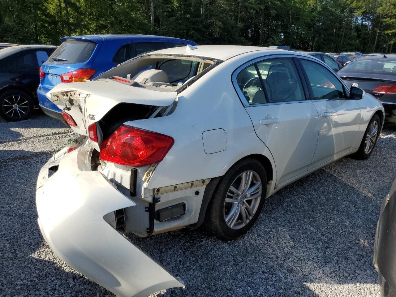 2011 Infiniti G25 Base - foto 3