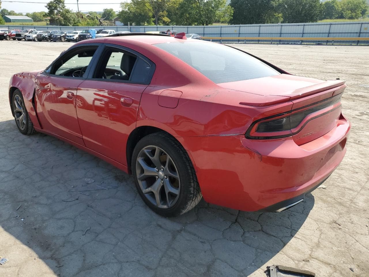 2015 Dodge Charger R/T - foto 2