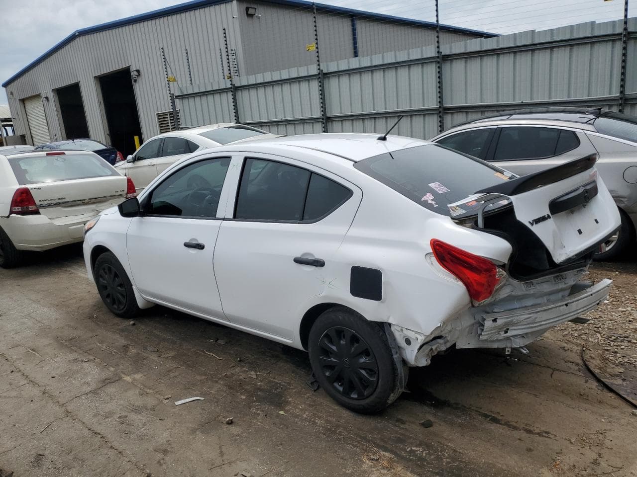 2017 Nissan Versa 1.6 S+ - foto 2