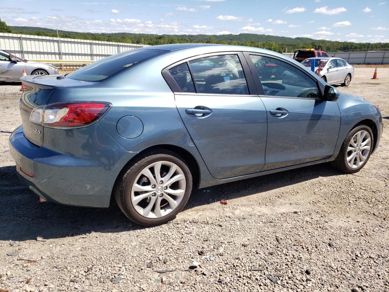 2011 Unk Mazda3 - foto 3
