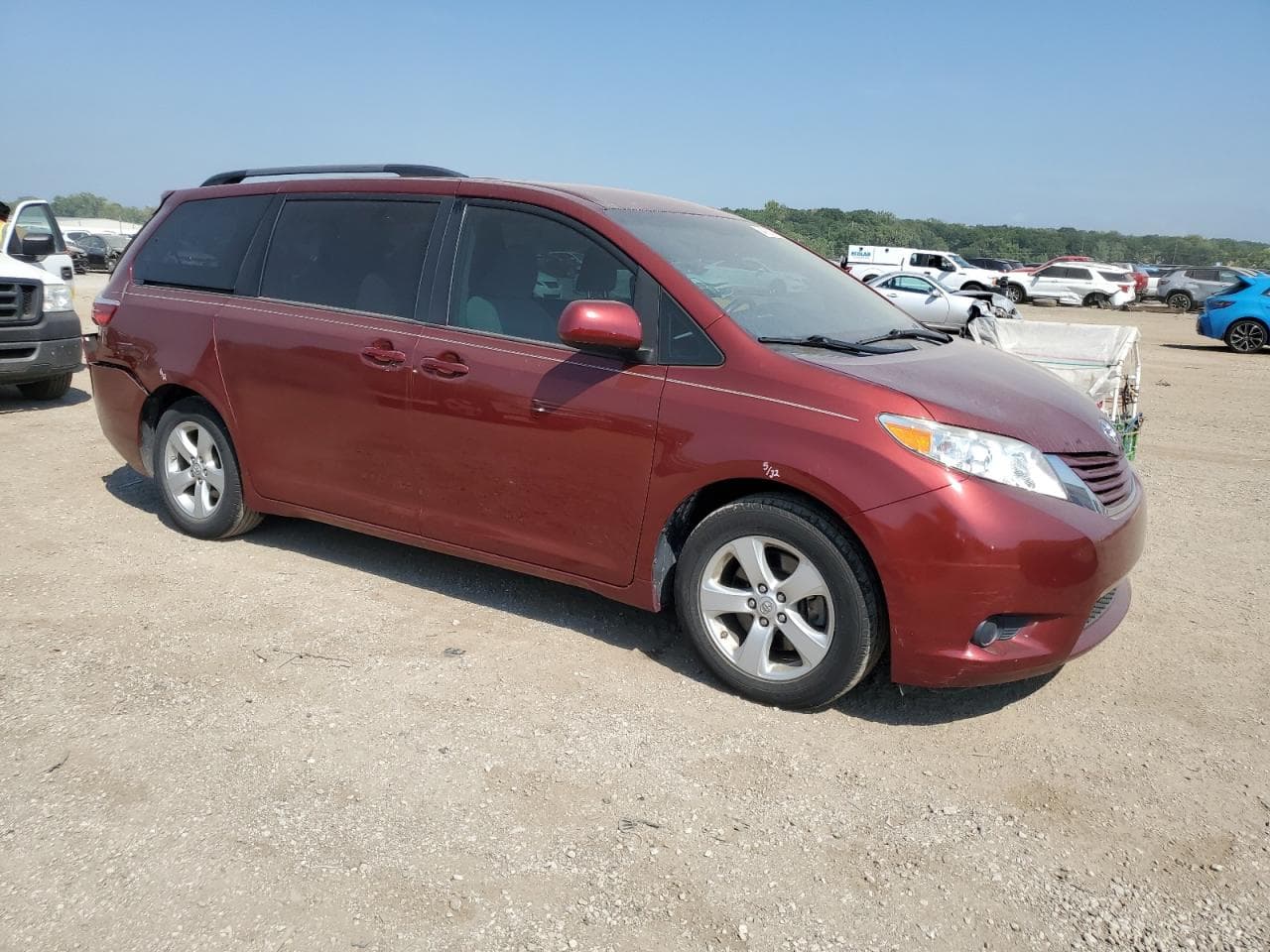 2017 Toyota Sienna Le - foto 4