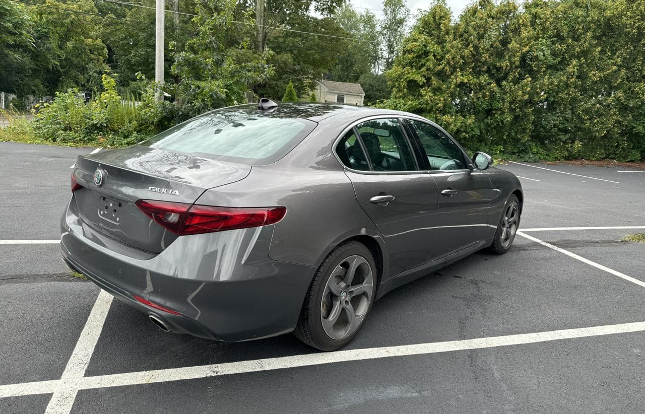 2017 Alfa Romeo Giulia Ti Q4 - foto 4