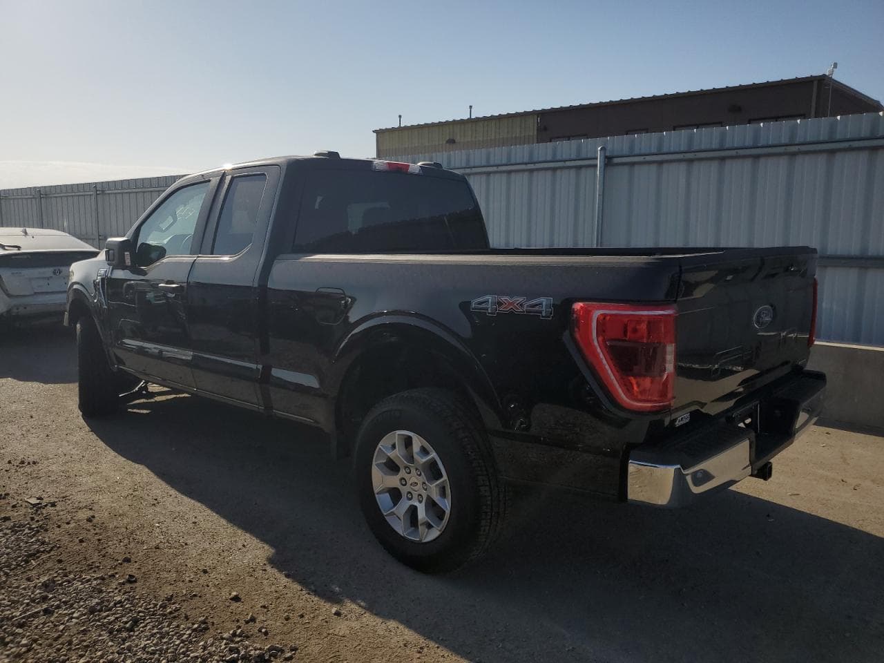 2022 Ford F150 Super Cab - foto 2