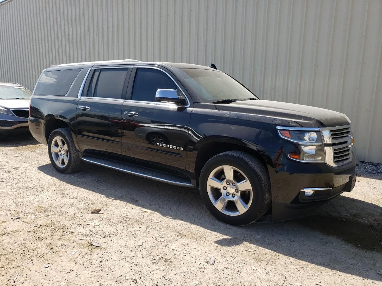 2017 Chevrolet Suburban Premier - foto 4