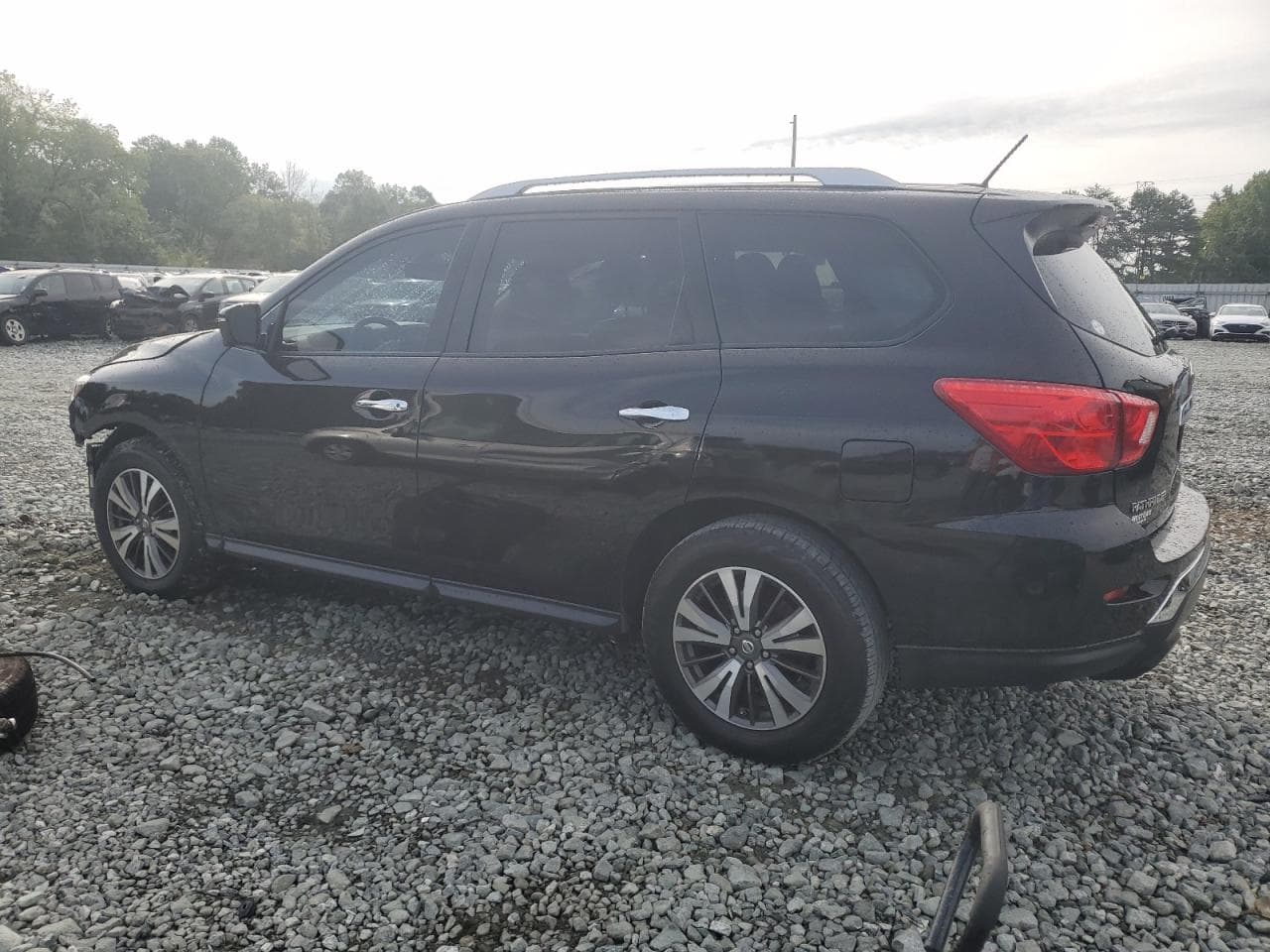 2017 Nissan Pathfinder Sl - foto 2
