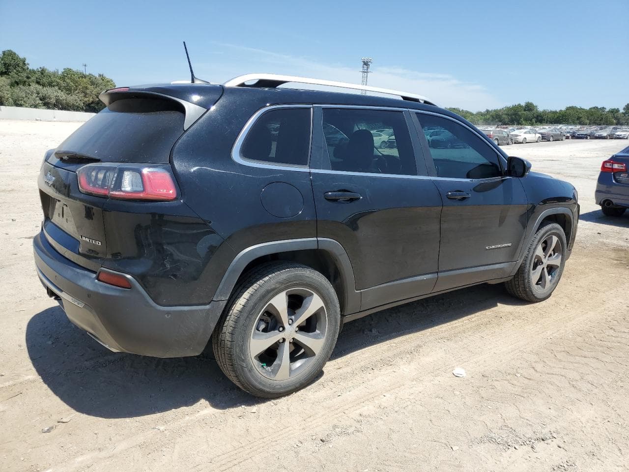 2019 Jeep Cherokee Limited 4X4 - foto 3