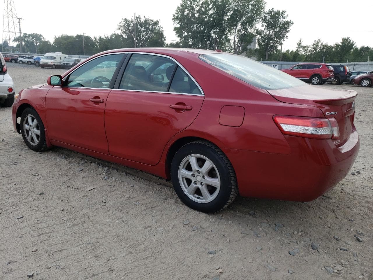 2010 Toyota Camry Le - foto 2