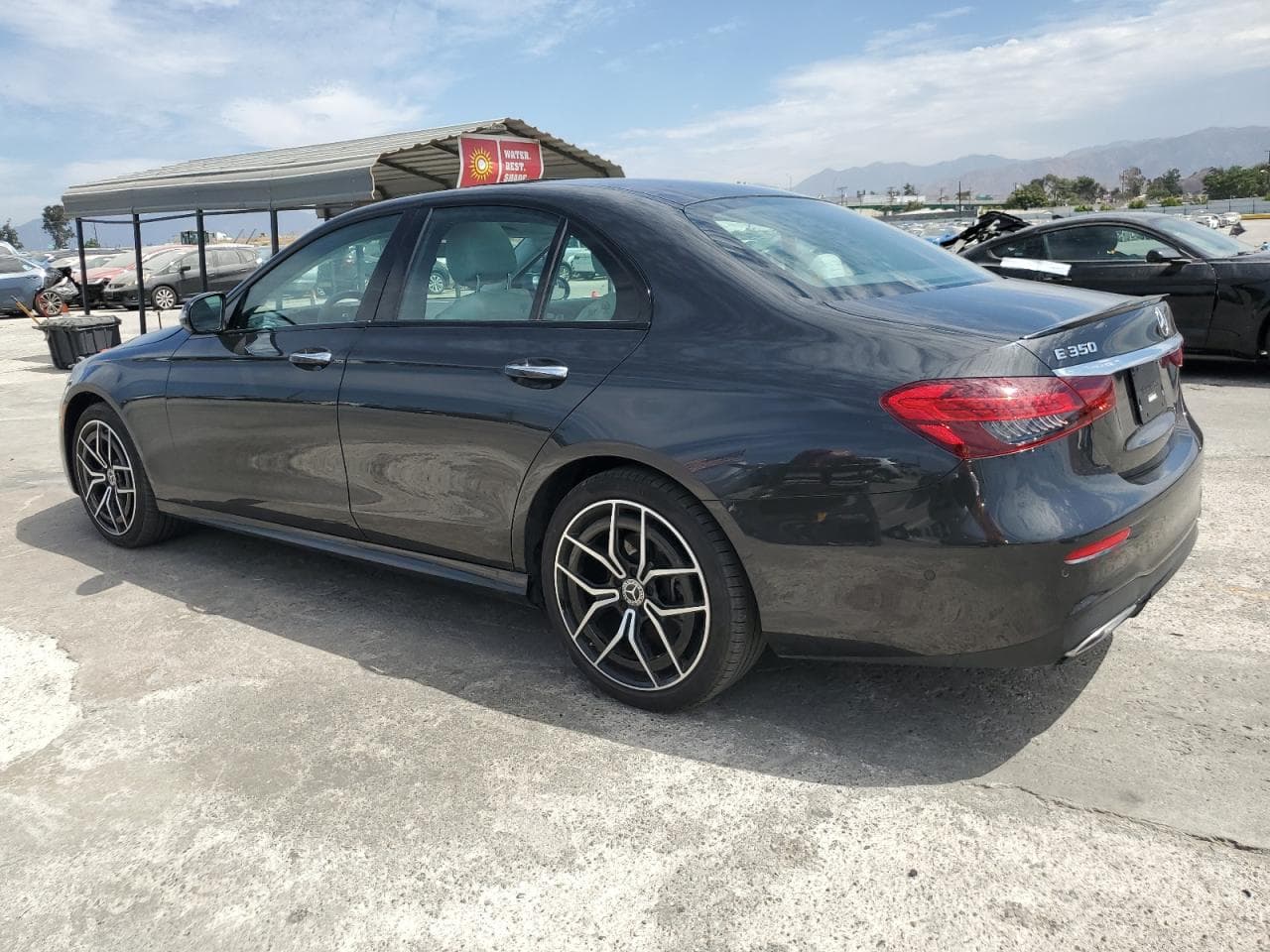 2022 Mercedes-Benz E 350 - foto 2