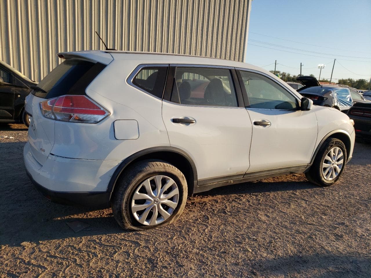 2016 Nissan Rogue S - foto 3