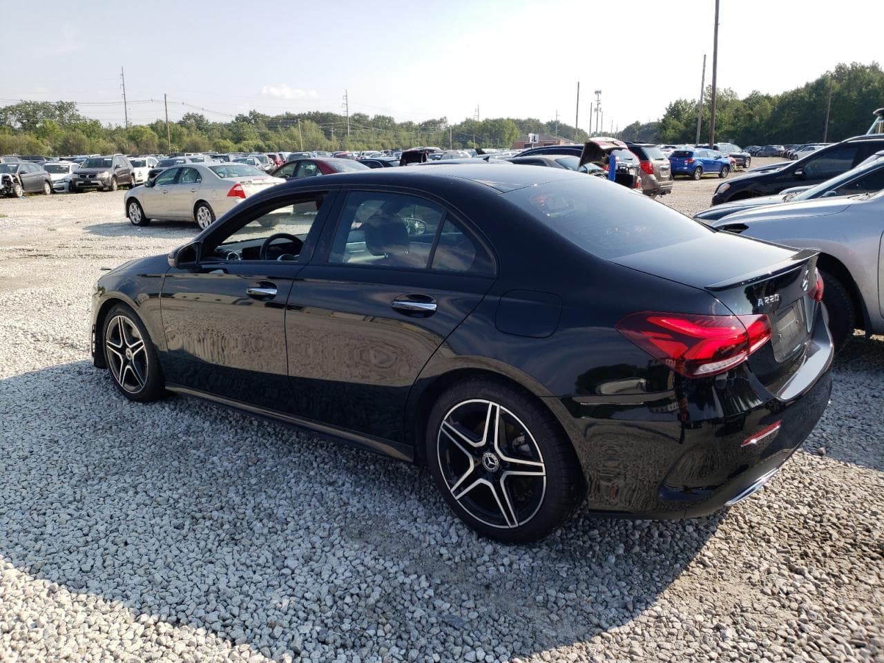 2021 Mercedes-Benz A 220 4Matic - foto 2