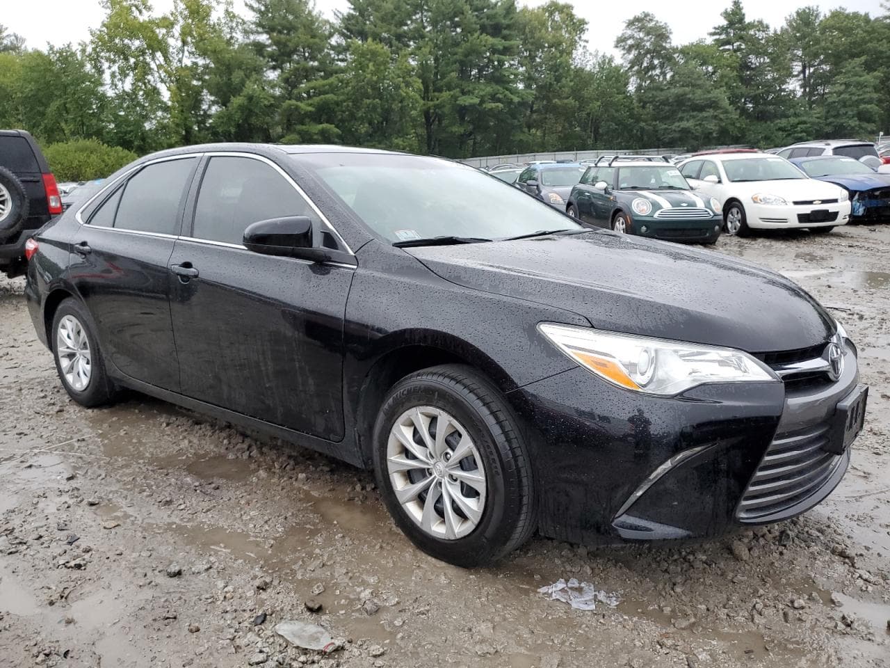 2016 Toyota Camry Le - foto 4