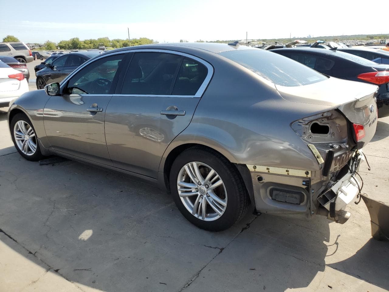 2011 Infiniti G37 Journey - foto 2