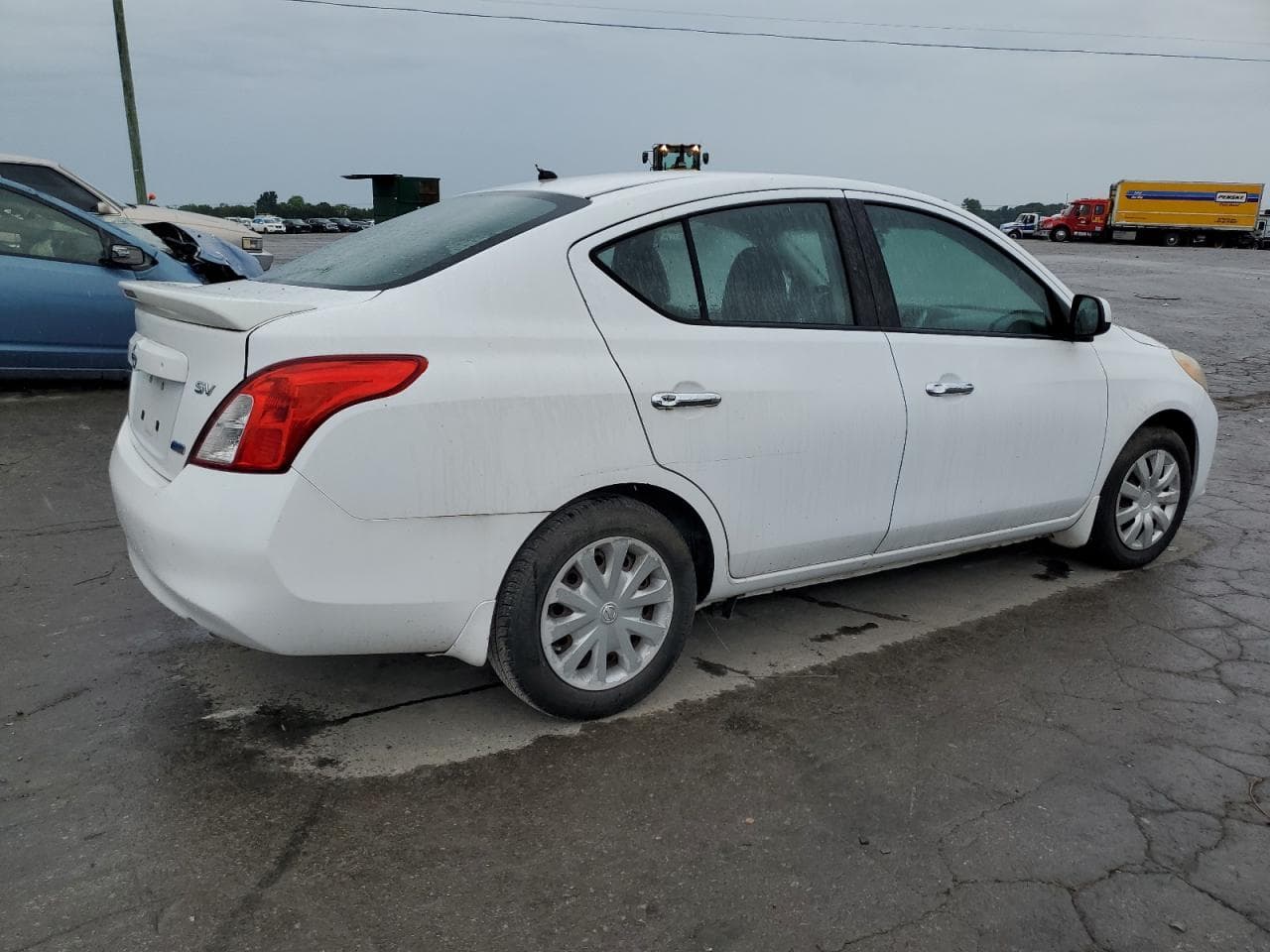 2013 Nissan Versa S - foto 3