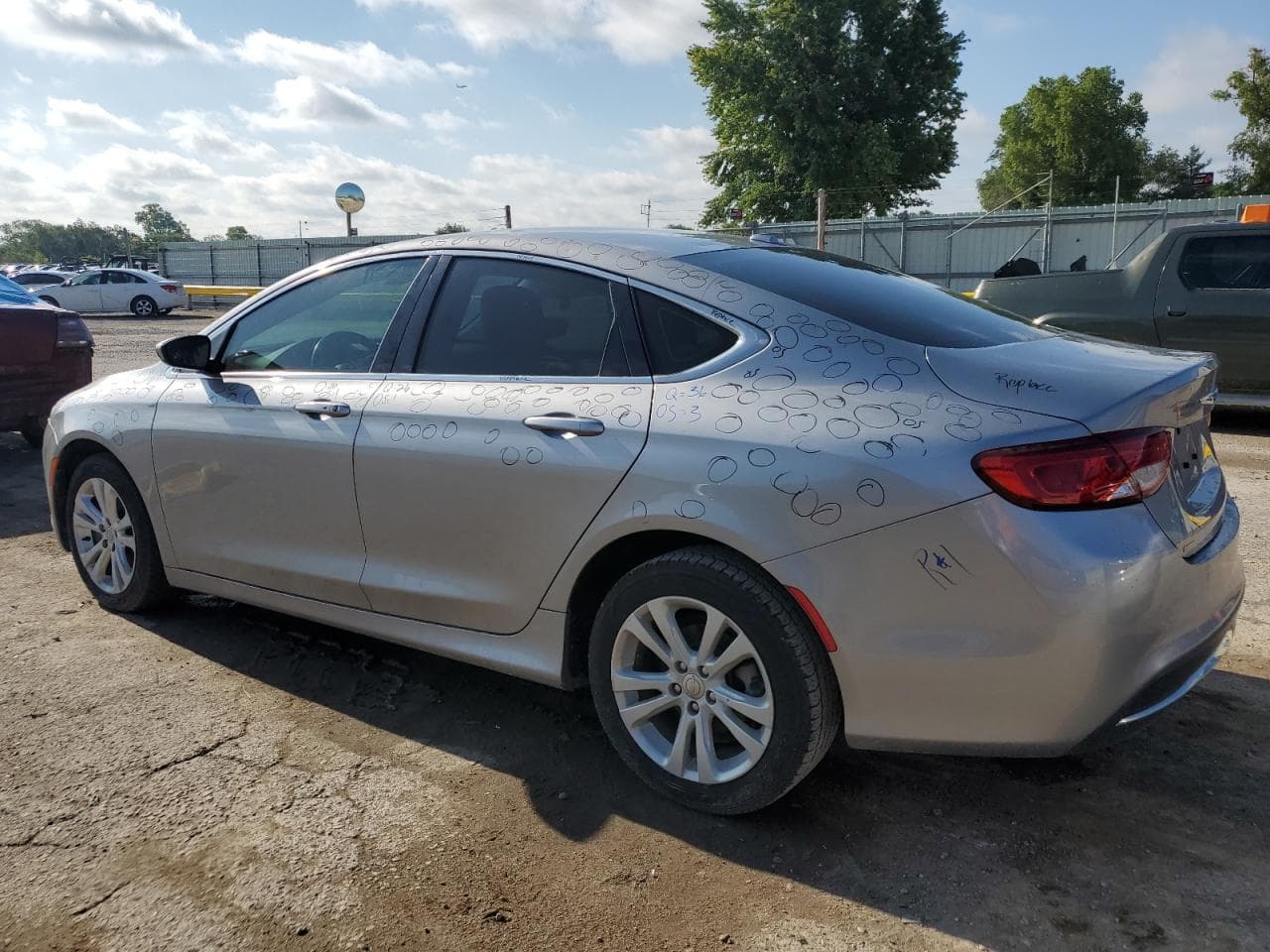 2015 Chrysler 200 Limited - foto 2