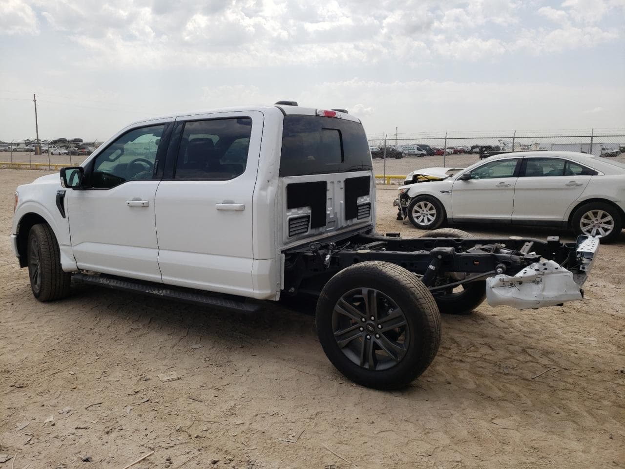 2022 Ford F150 Supercrew - foto 2