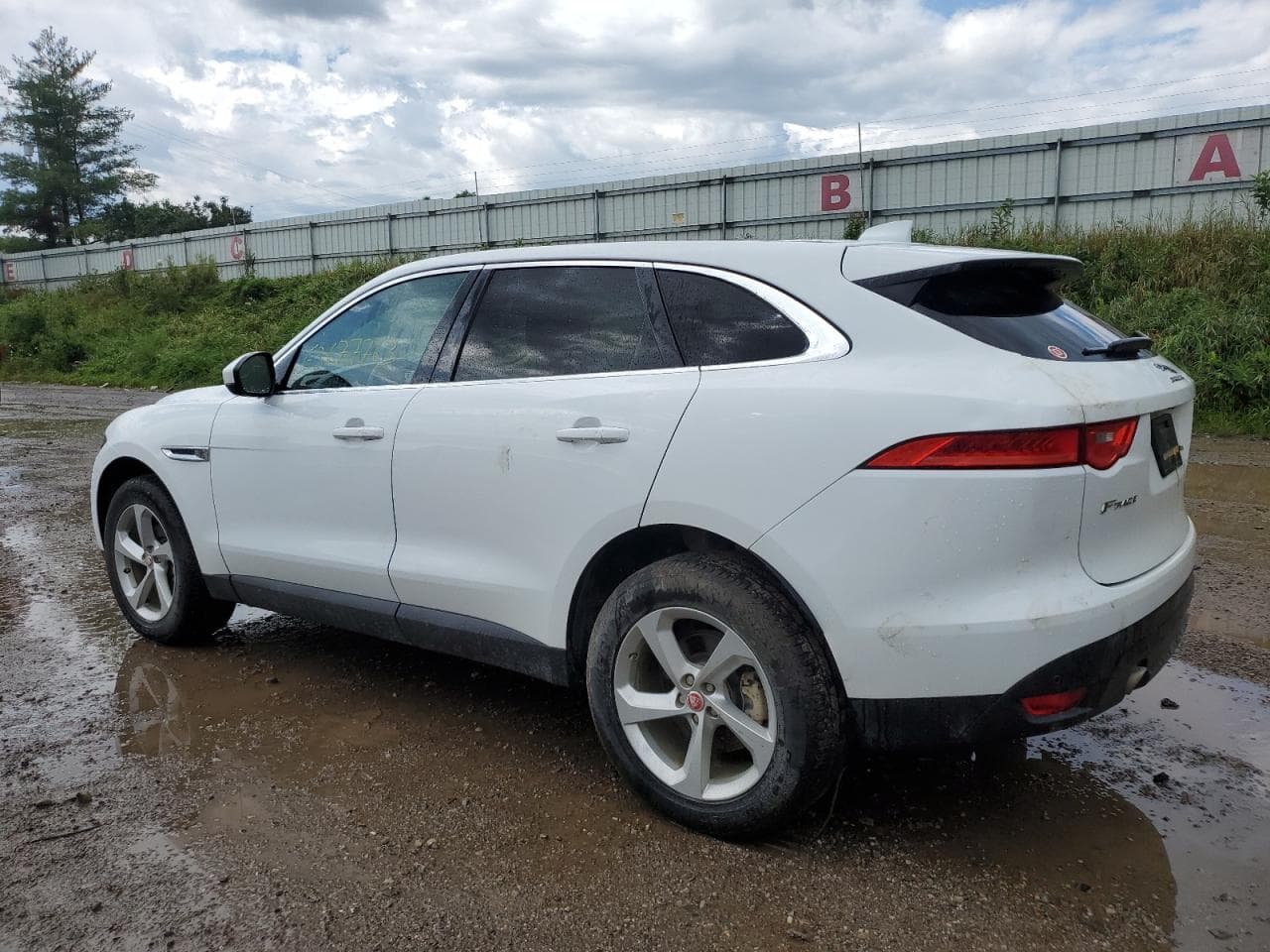 2019 Jaguar F-Pace 25T Premium - foto 2
