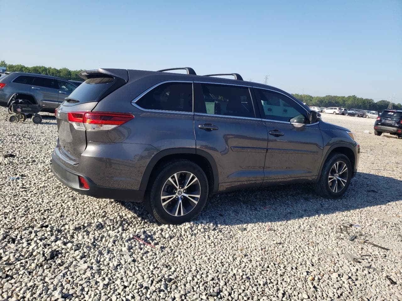 2018 Toyota Highlander Le - foto 3