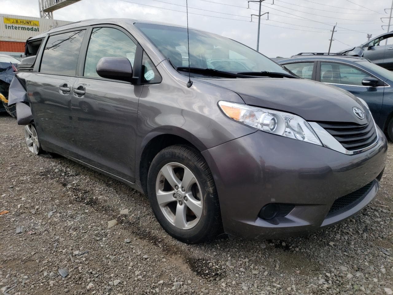 2013 Toyota Sienna Le - foto 4
