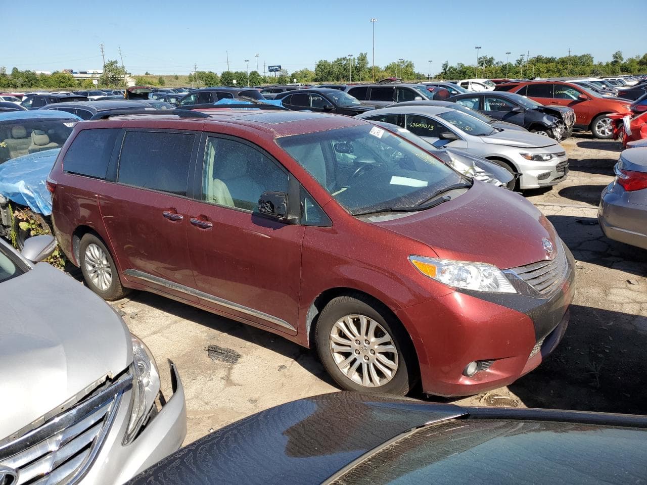 2016 Toyota Sienna Xle 8 Passenger - foto 4