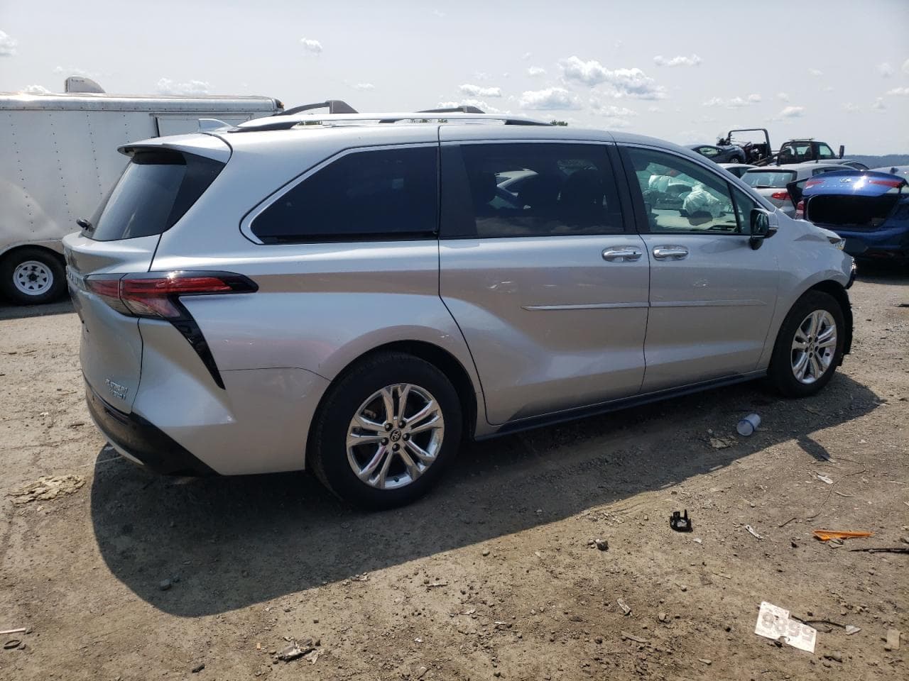 2022 Toyota Sienna Limited - foto 3