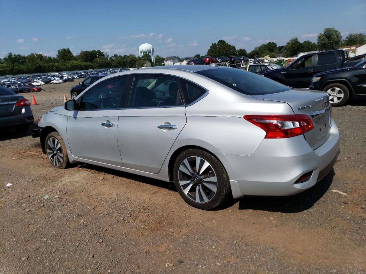 2019 Nissan Sentra Sv - foto 2