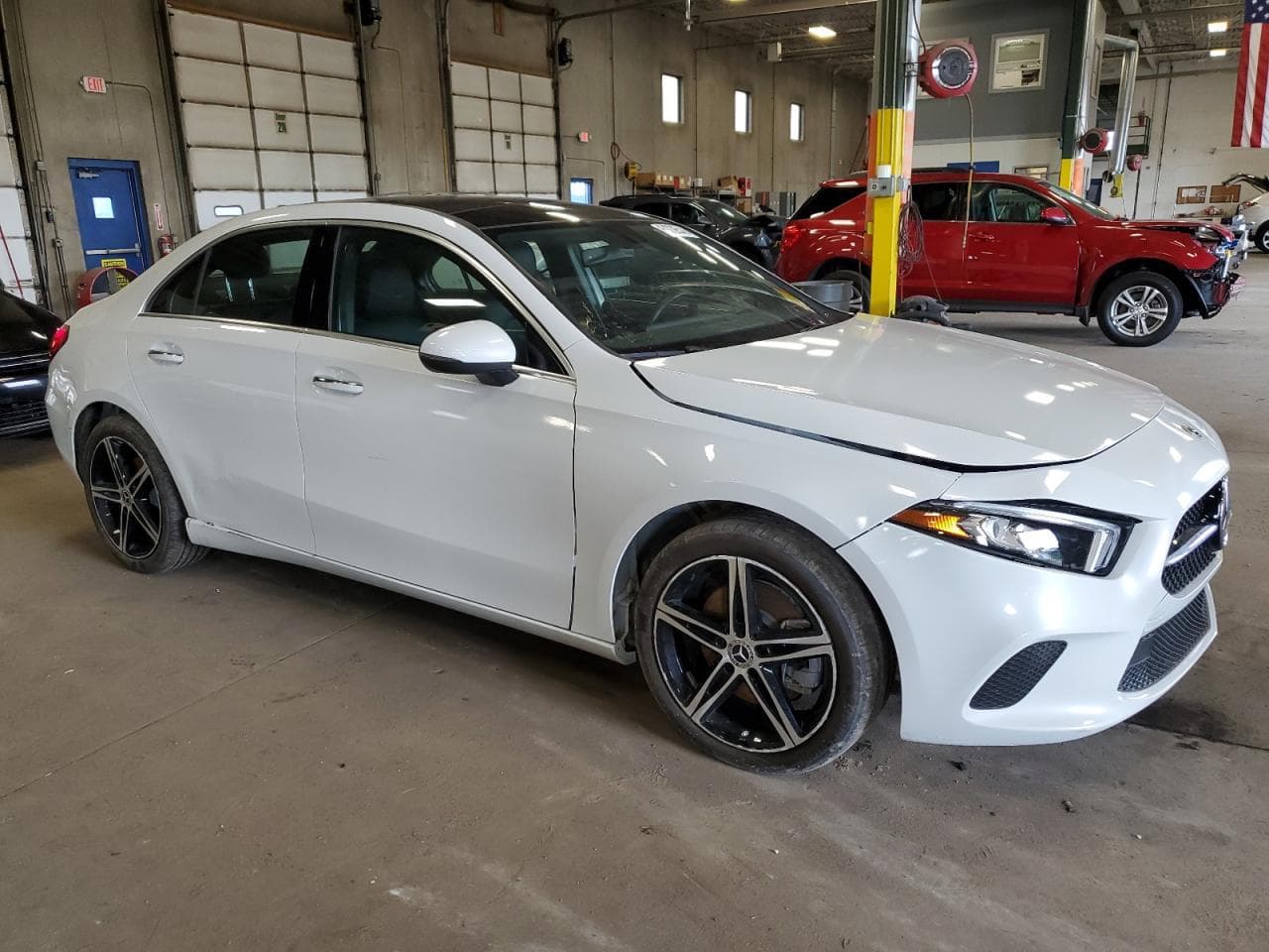 2021 Mercedes-Benz A 220 - foto 4