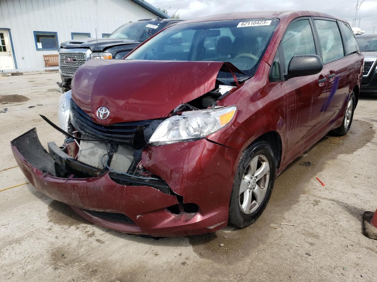 2011 Toyota Sienna Base V6