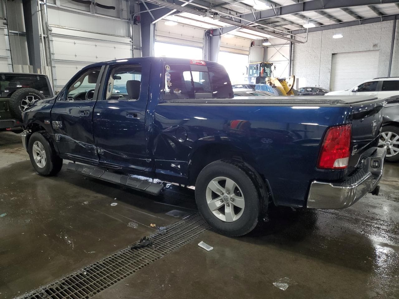 2019 Ram 1500 Classic Slt 4X4 6'4 Box - foto 2
