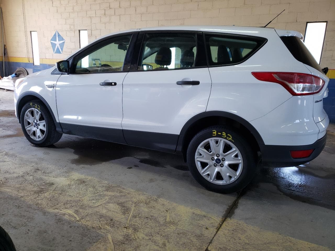 2016 Ford Escape S - foto 4