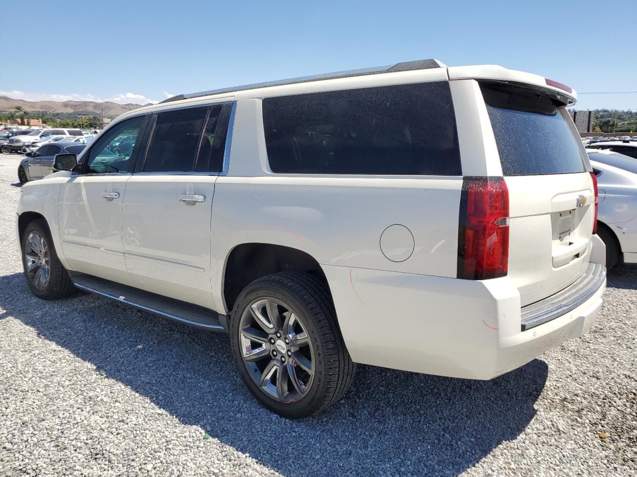 2015 Chevrolet Suburban 1500 Ltz - foto 2