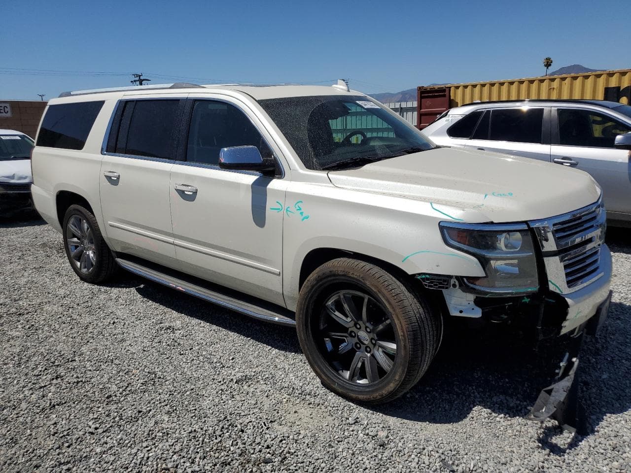 2015 Chevrolet Suburban 1500 Ltz - foto 4