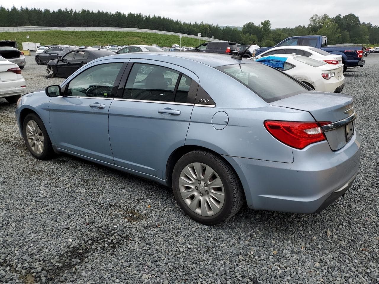 2014 Chrysler 200 Lx - foto 2