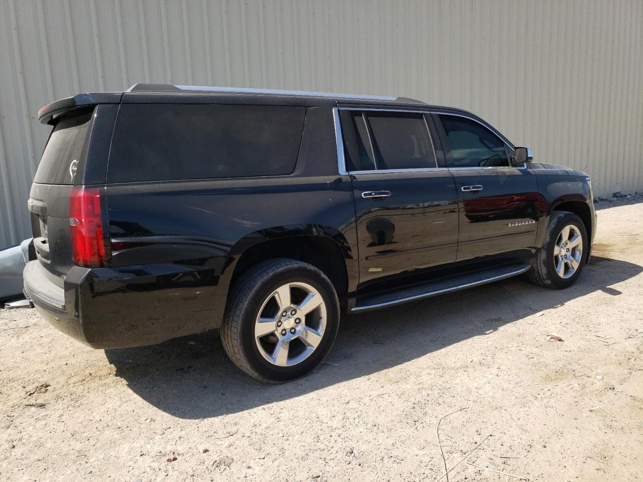 2017 Chevrolet Suburban Premier - foto 3
