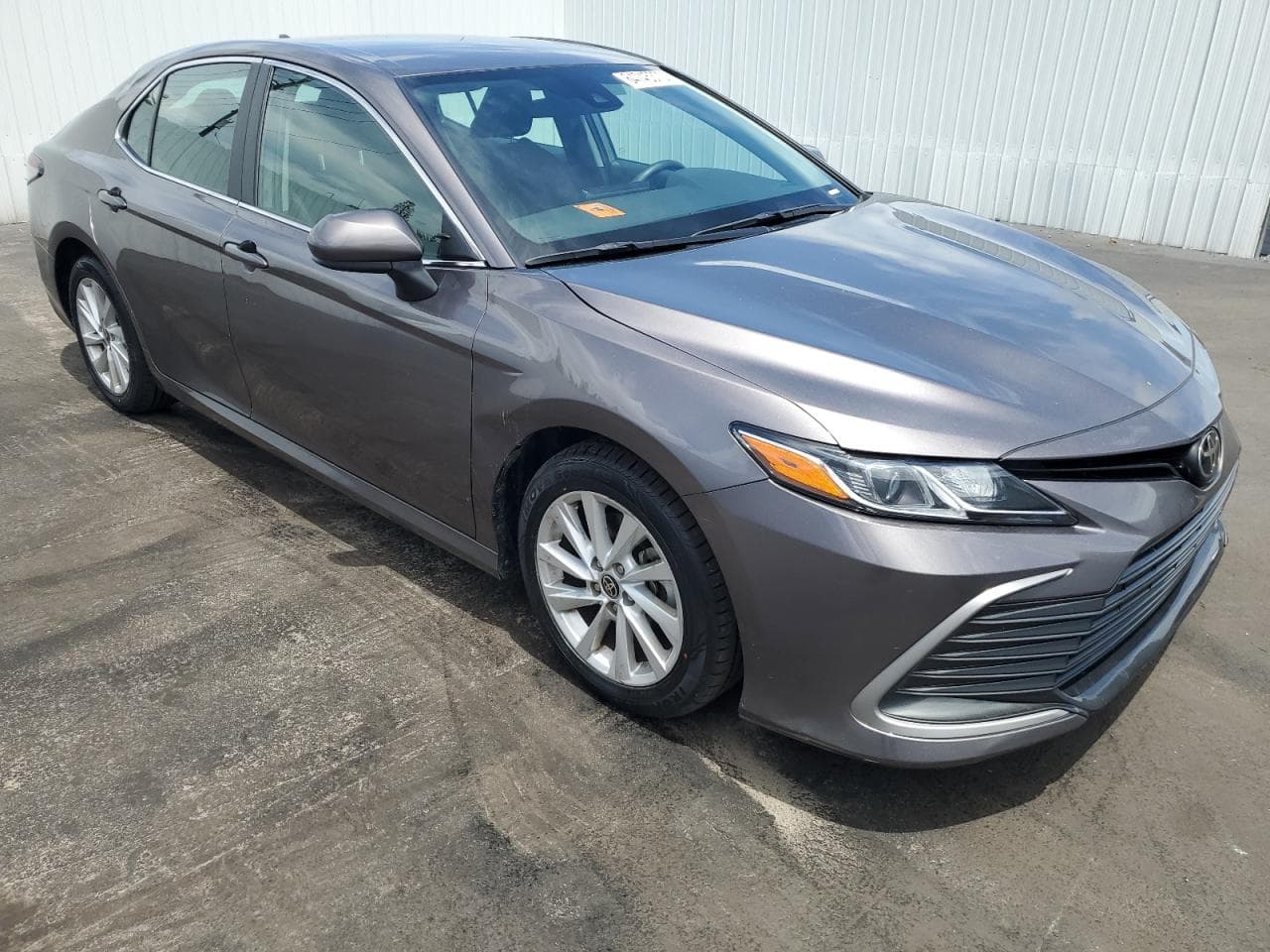 2022 Toyota Camry Le - foto 4