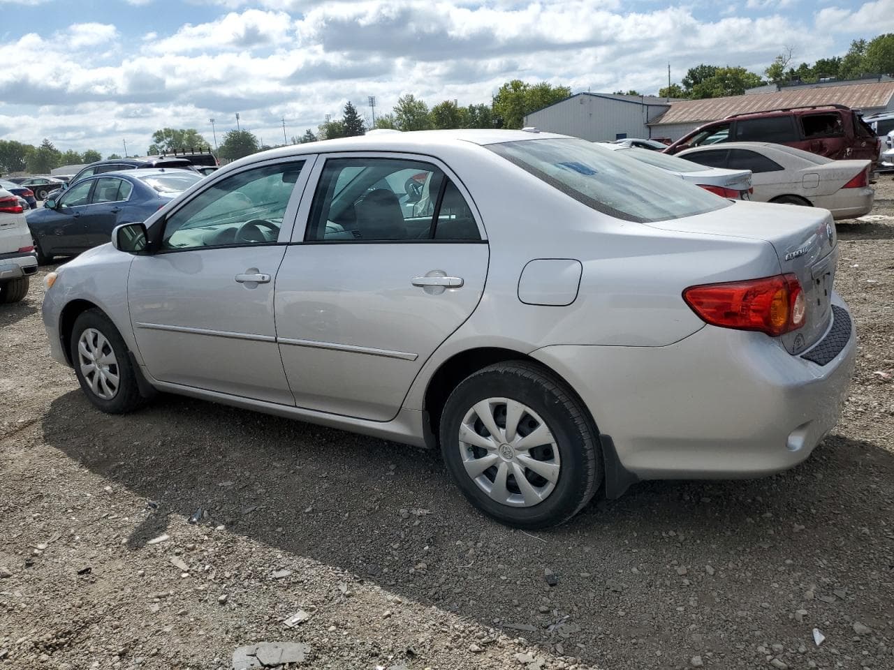 2010 Toyota Corolla Le - foto 2