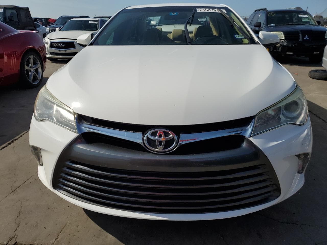 2015 Toyota Camry Le - foto 2