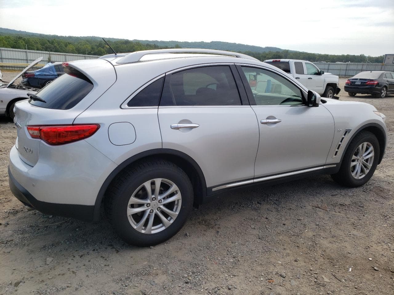2015 Infiniti Qx70 - foto 3